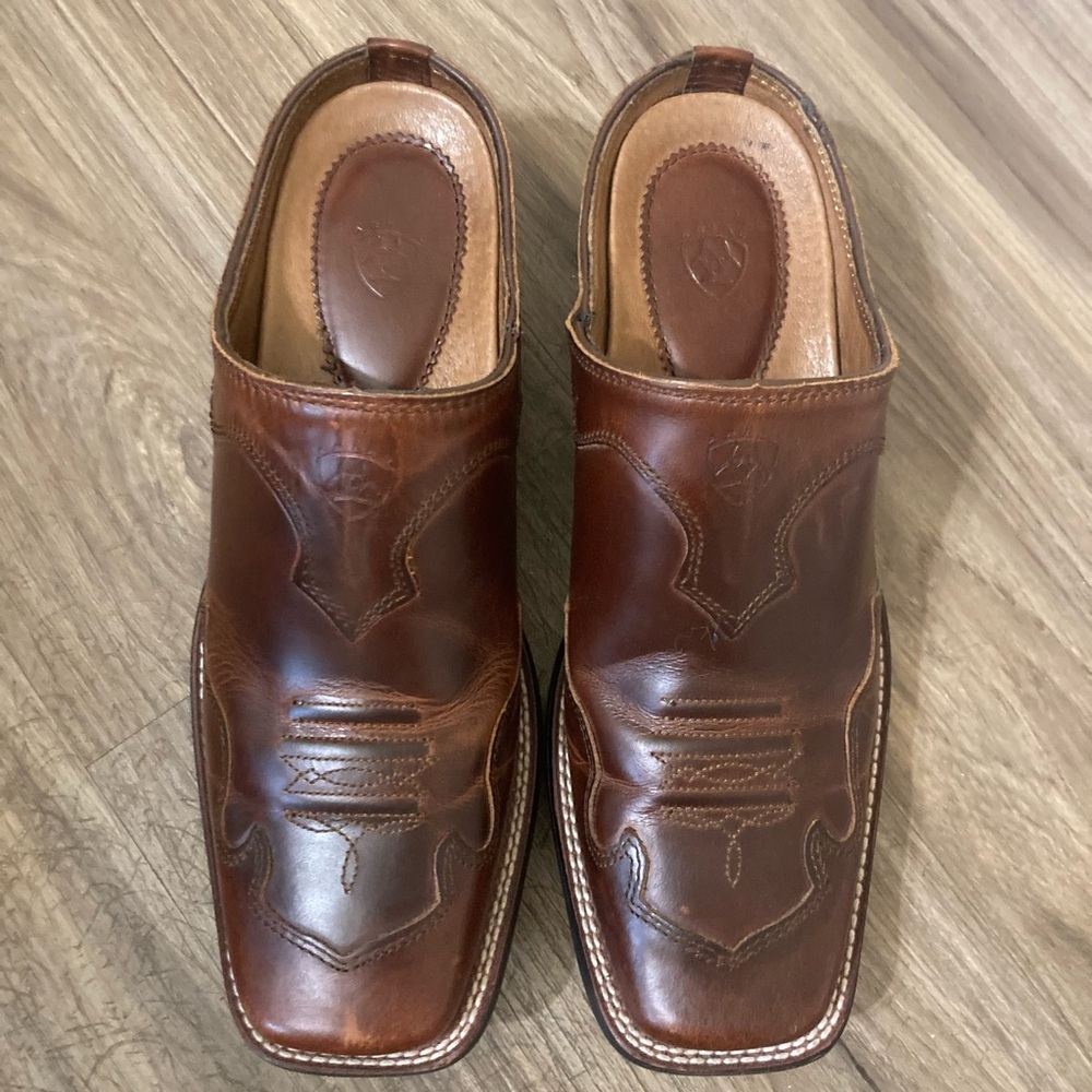 Ariat Shoes | Ariat Slip On Mules Women Size 6.5B